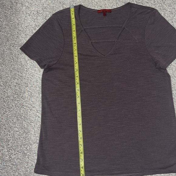 Red by BKE Plum Shirt Geometrical cutouts - Picture 5 of 5